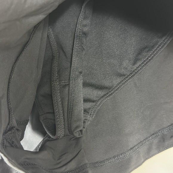 Fabletics Black Full Speed Mid-Rise Run Short Small NWT - Picture 8 of 12